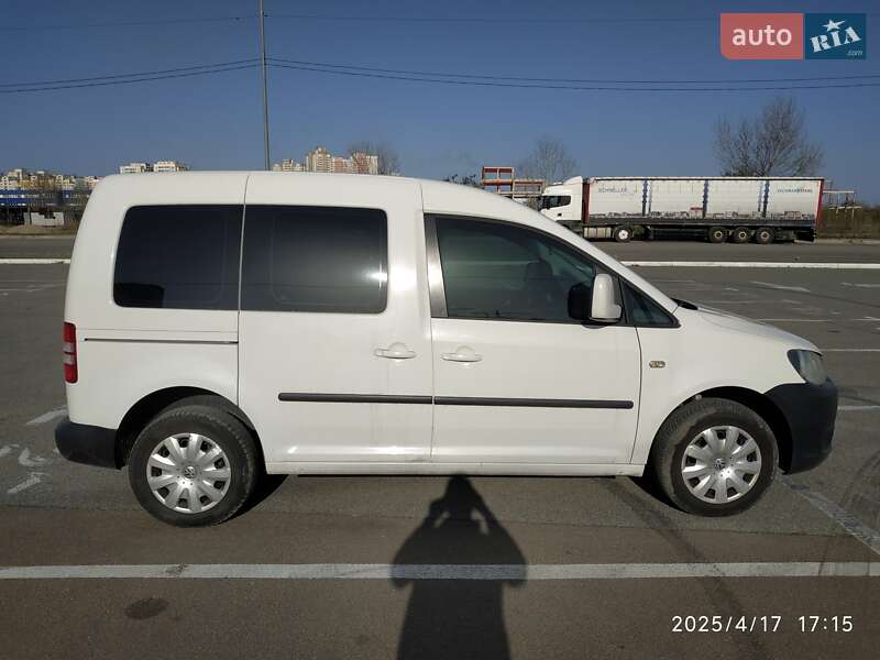 Минивэн Volkswagen Caddy 2010 в Чернигове