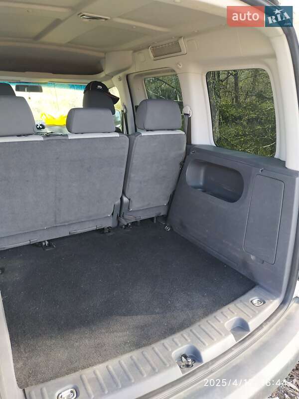 Минивэн Volkswagen Caddy 2010 в Чернигове