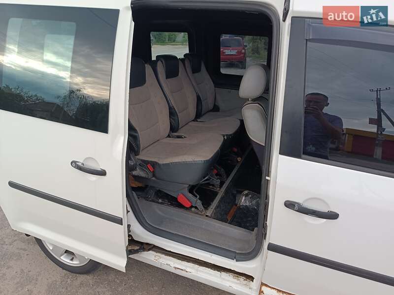 Грузопассажирский фургон Volkswagen Caddy 2004 в Змиеве