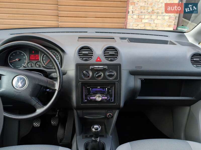 Минивэн Volkswagen Caddy 2006 в Львове