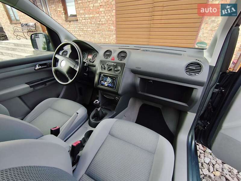 Минивэн Volkswagen Caddy 2006 в Львове