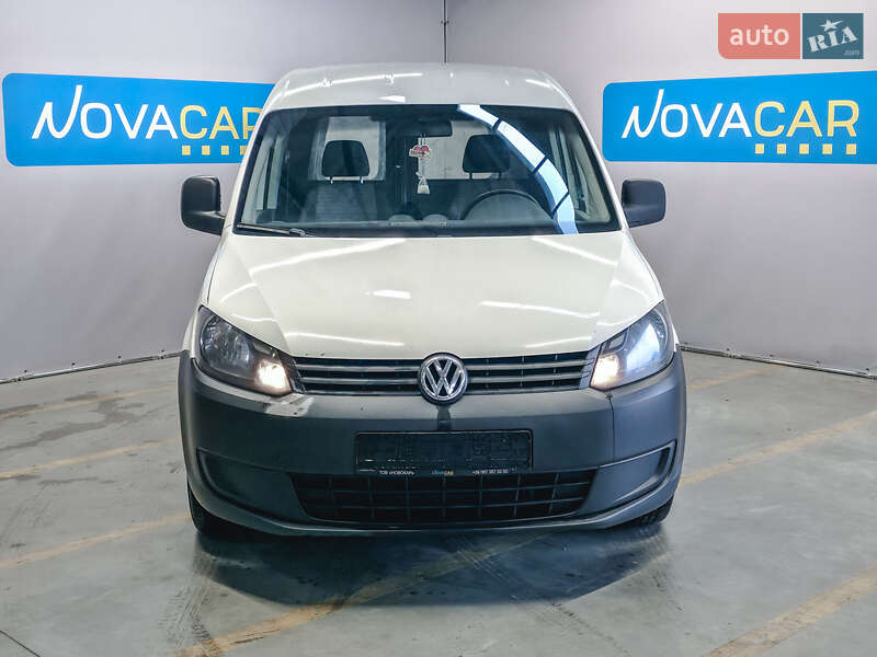 Грузовой фургон Volkswagen Caddy 2014 в Киеве