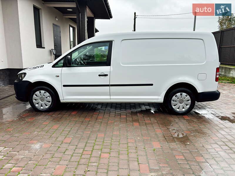 Грузовой фургон Volkswagen Caddy 2015 в Житомире