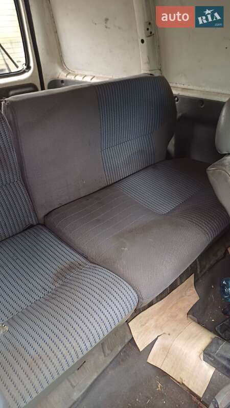 Грузовой фургон Volkswagen Caddy 1997 в Дубровице