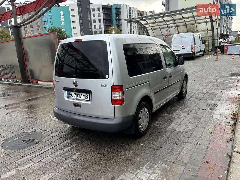 Минивэн Volkswagen Caddy 2008 в Львове