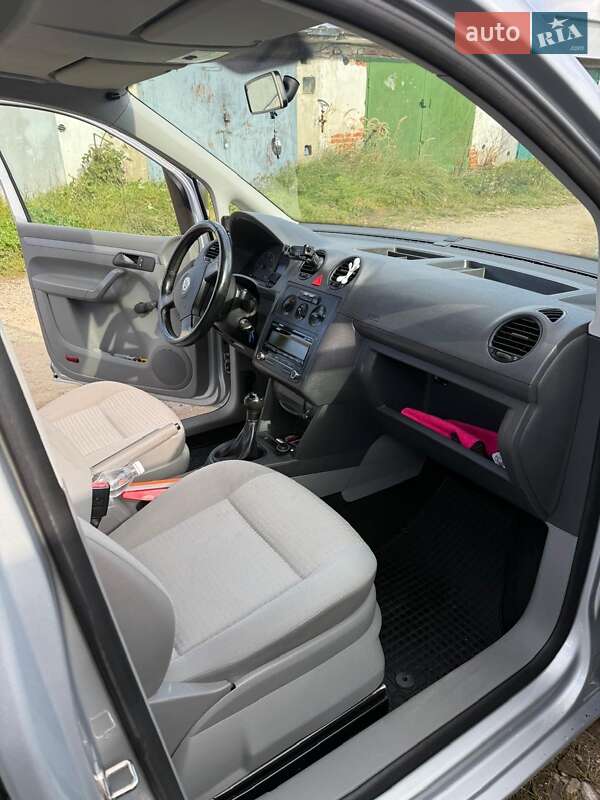 Мінівен Volkswagen Caddy 2009 в Бориславі