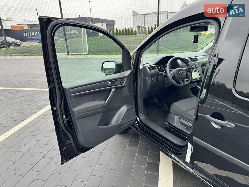 Минивэн Volkswagen Caddy 2017 в Мукачево