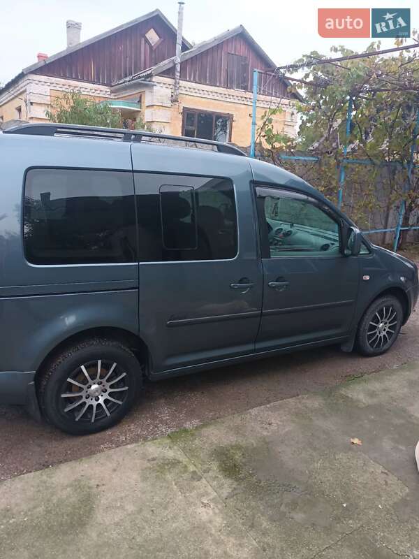Минивэн Volkswagen Caddy 2009 в Александрие