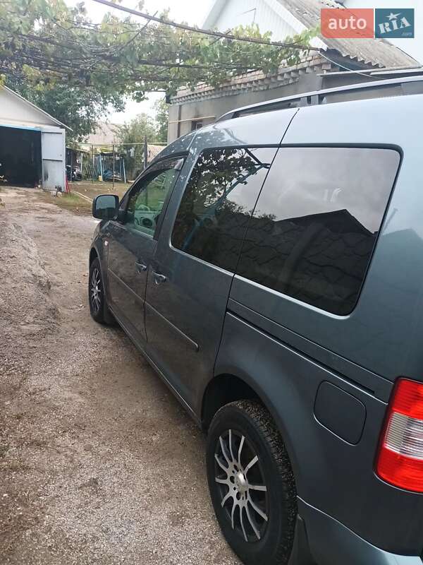 Минивэн Volkswagen Caddy 2009 в Александрие