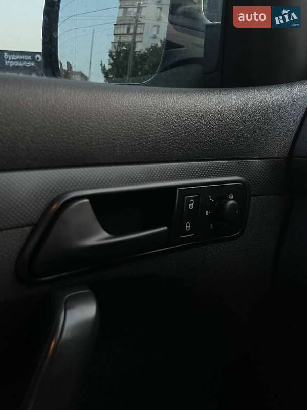 Минивэн Volkswagen Caddy 2013 в Одессе