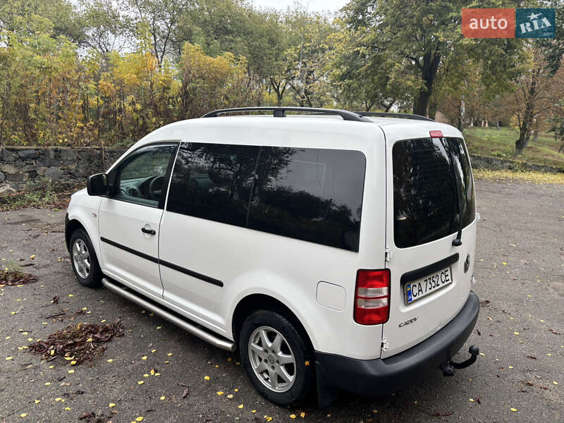 Минивэн Volkswagen Caddy 2011 в Лысянке