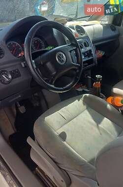 Вантажний фургон Volkswagen Caddy 2005 в  фото 2 Вантажний фургон Volkswagen Caddy 2005 в