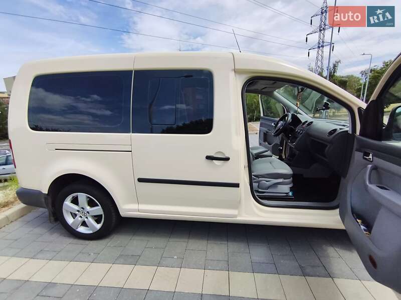 Минивэн Volkswagen Caddy 2010 в Журавном фото 23 Минивэн Volkswagen Caddy 2010 в Журавном