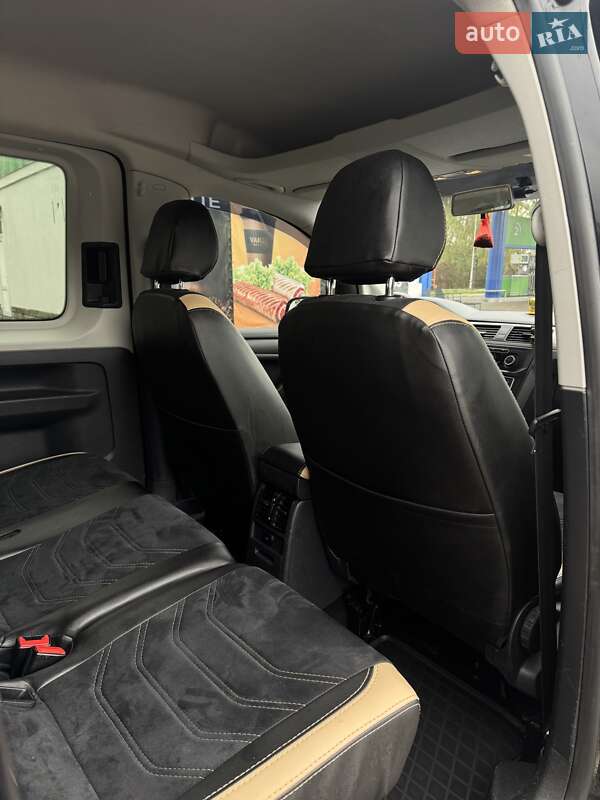 Минивэн Volkswagen Caddy 2015 в Тячеве