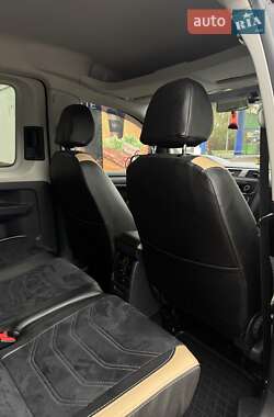 Минивэн Volkswagen Caddy 2015 в 