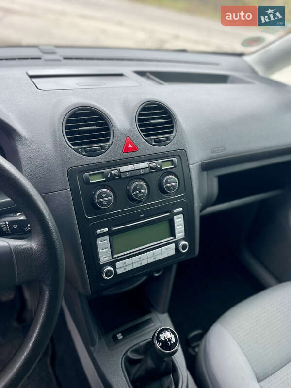 Минивэн Volkswagen Caddy 2008 в Луцке