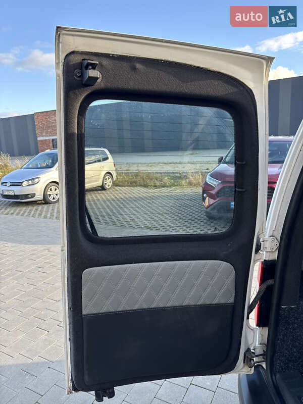 Минивэн Volkswagen Caddy 2011 в Хмельницком