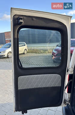 Минивэн Volkswagen Caddy 2011 в 