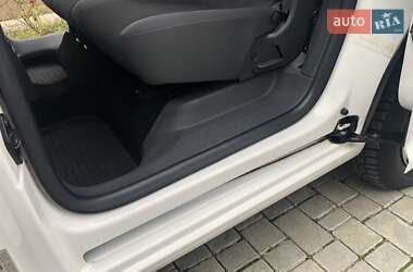 Минивэн Volkswagen Caddy 2011 в 