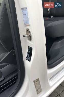 Минивэн Volkswagen Caddy 2011 в 