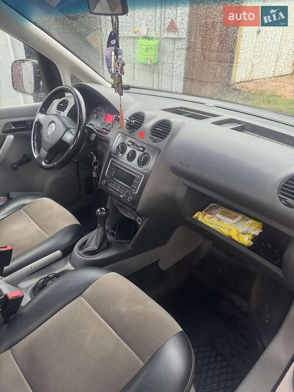 Минивэн Volkswagen Caddy 2007 в Львове
