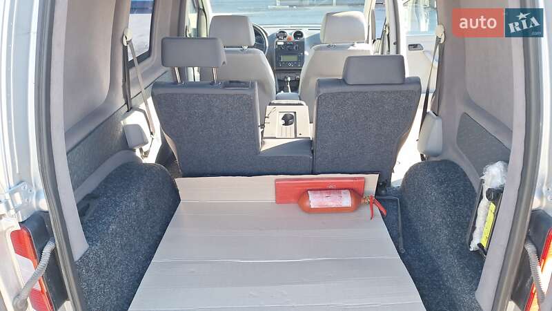 Минивэн Volkswagen Caddy 2008 в Киеве