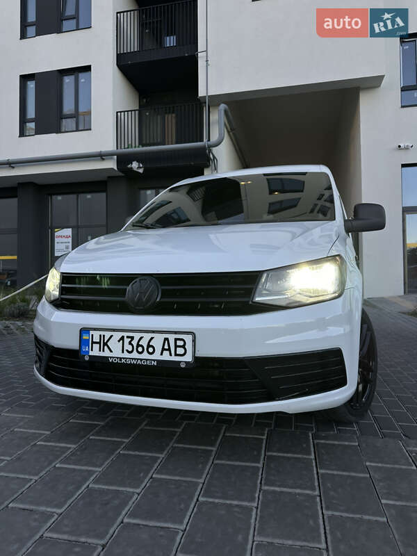 Минивэн Volkswagen Caddy 2015 в Ровно