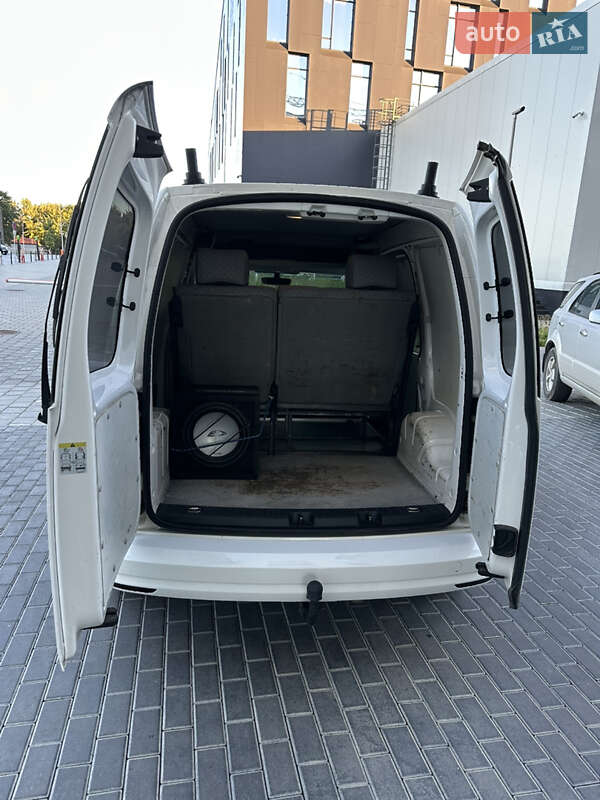 Минивэн Volkswagen Caddy 2015 в Ровно
