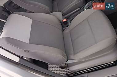 Мінівен Volkswagen Caddy 2011 в 