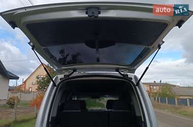 Мінівен Volkswagen Caddy 2011 в 