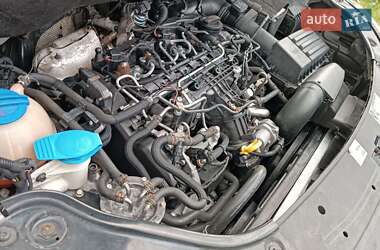 Мінівен Volkswagen Caddy 2011 в 