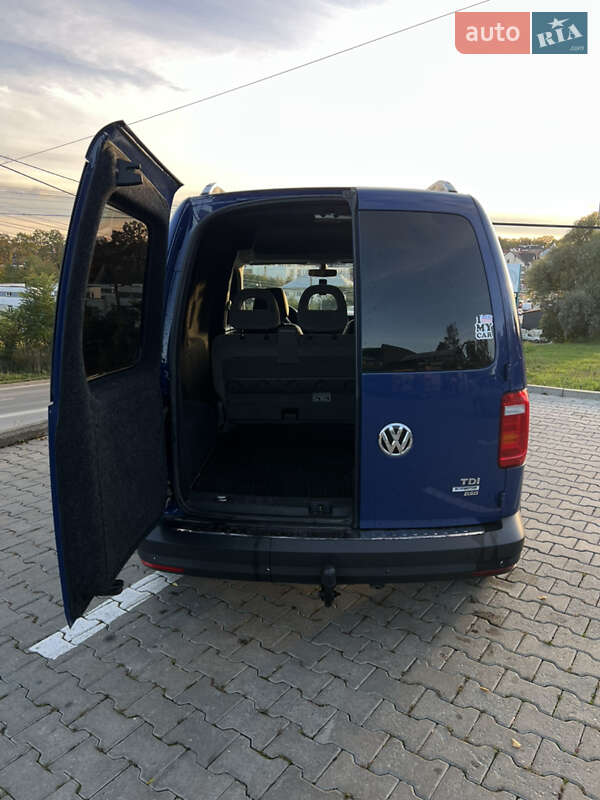 Минивэн Volkswagen Caddy 2015 в Черновцах
