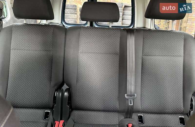 Минивэн Volkswagen Caddy 2016 в Львове фото 89 Минивэн Volkswagen Caddy 2016 в Львове