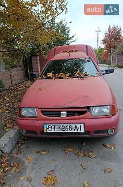 Грузовой фургон Volkswagen Caddy 2003 в Луцке