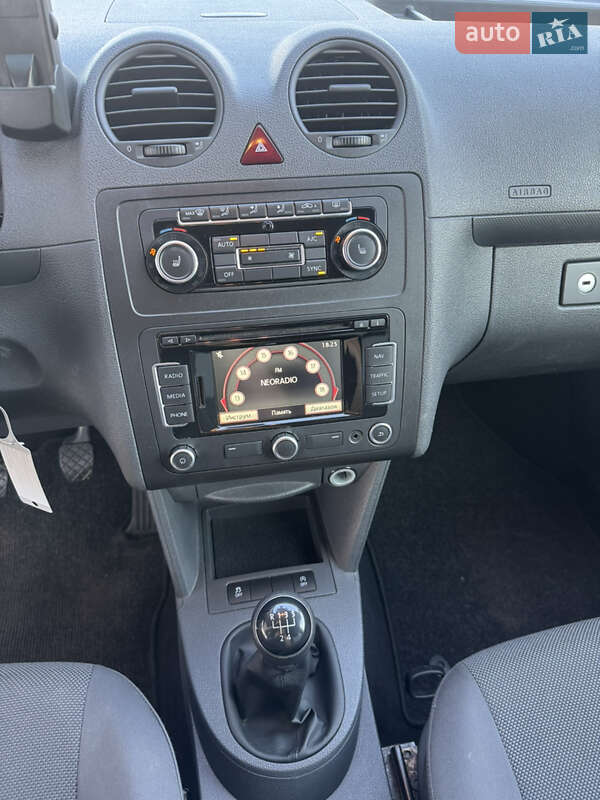 Мінівен Volkswagen Caddy 2014 в Львові фото 17 Мінівен Volkswagen Caddy 2014 в Львові