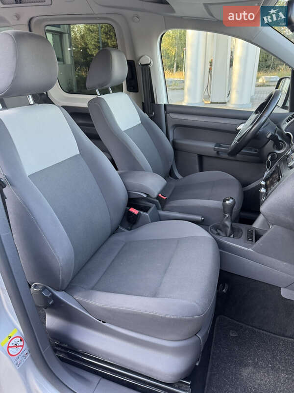 Мінівен Volkswagen Caddy 2014 в Львові фото 29 Мінівен Volkswagen Caddy 2014 в Львові