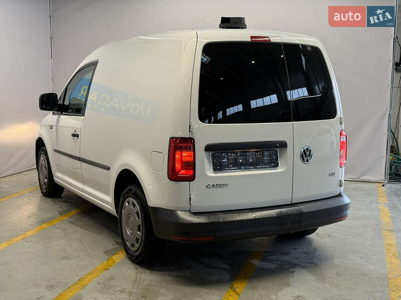 Вантажний фургон Volkswagen Caddy 2017 в Києві