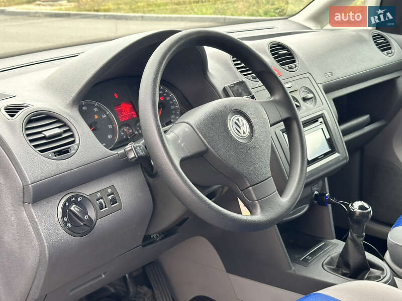 Минивэн Volkswagen Caddy 2008 в Виннице