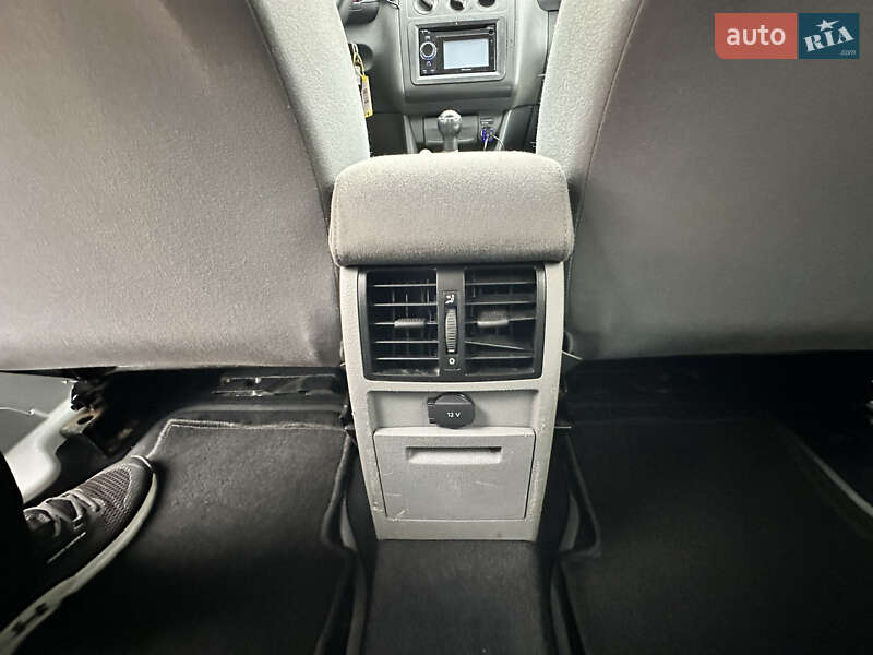 Минивэн Volkswagen Caddy 2008 в Виннице