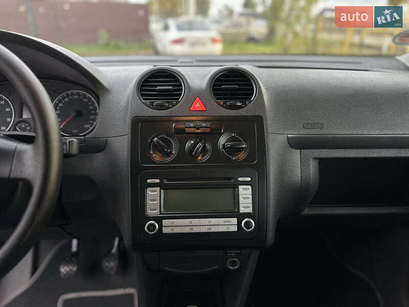 Минивэн Volkswagen Caddy 2006 в Виннице