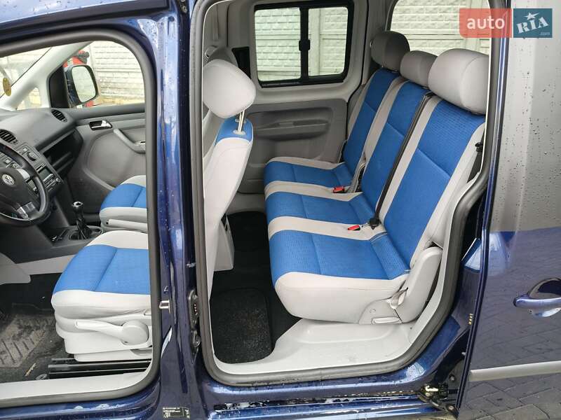 Минивэн Volkswagen Caddy 2009 в Ровно