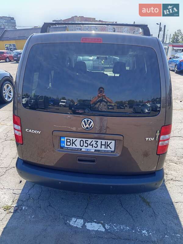 Мінівен Volkswagen Caddy 2015 в Рівному