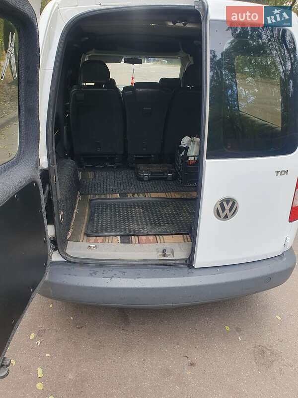 Минивэн Volkswagen Caddy 2008 в Киеве