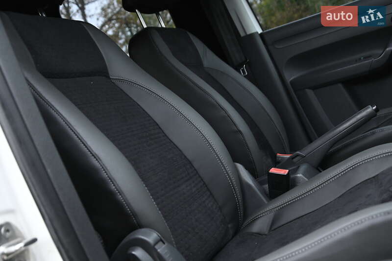 Минивэн Volkswagen Caddy 2012 в Бердичеве фото 35 Минивэн Volkswagen Caddy 2012 в Бердичеве