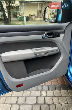 Мінівен Volkswagen Caddy 2008 в  фото 16 Мінівен Volkswagen Caddy 2008 в