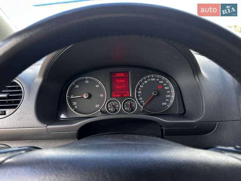 Минивэн Volkswagen Caddy 2005 в Сарнах фото 10 Минивэн Volkswagen Caddy 2005 в Сарнах