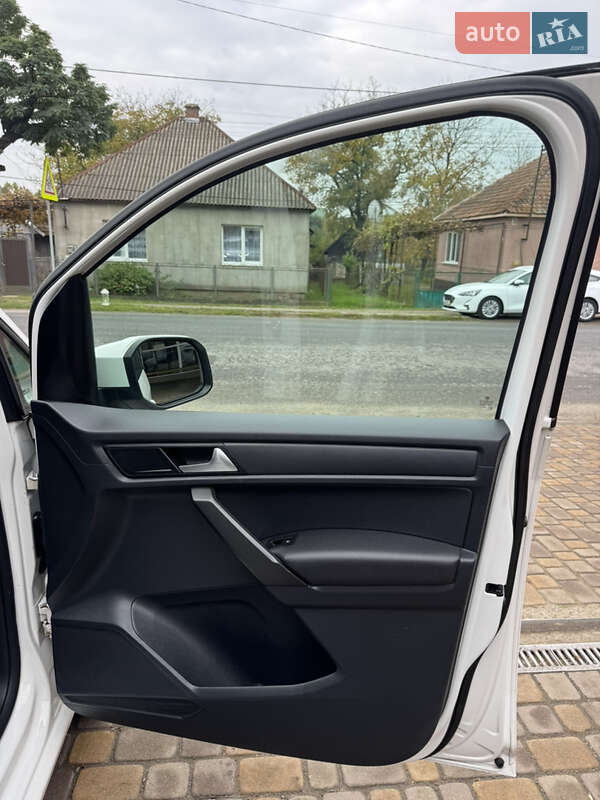 Мінівен Volkswagen Caddy 2017 в Сваляві фото 27 Мінівен Volkswagen Caddy 2017 в Сваляві