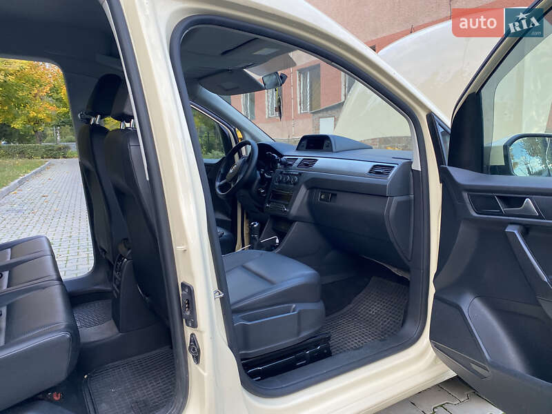 Минивэн Volkswagen Caddy 2017 в Ивано-Франковске