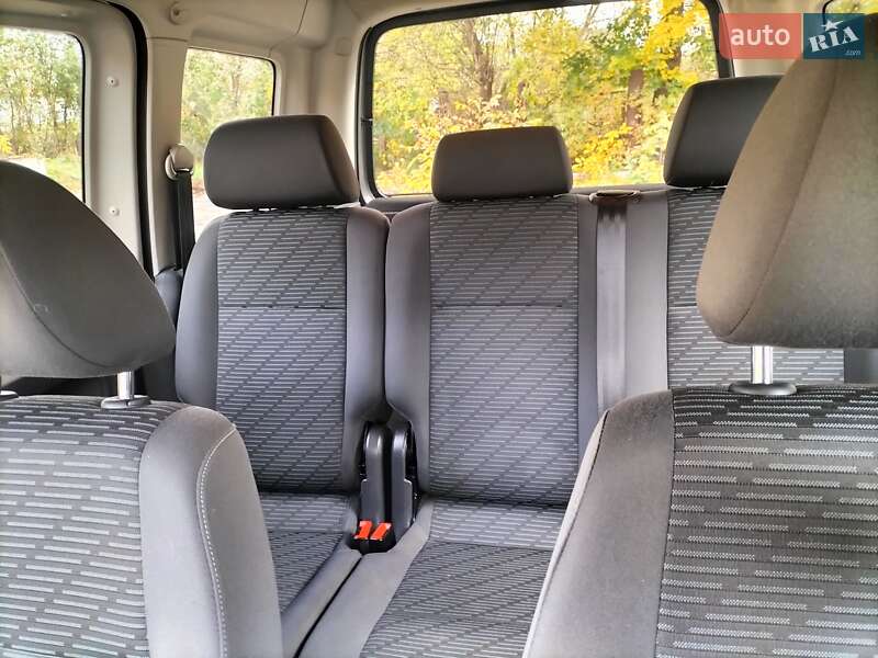 Мінівен Volkswagen Caddy 2014 в Бердичеві фото 2 Мінівен Volkswagen Caddy 2014 в Бердичеві