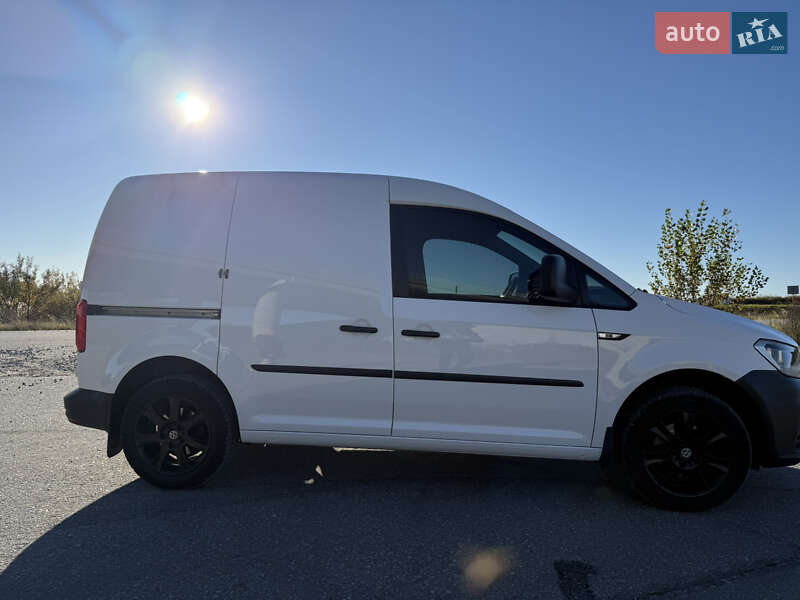 Мінівен Volkswagen Caddy 2015 в Тернополі фото 10 Мінівен Volkswagen Caddy 2015 в Тернополі